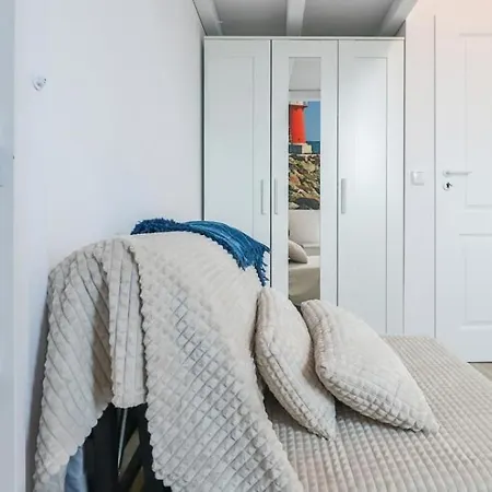 Apartamento Wyjatkowy Z Antresola I Dwoma Sypialniami-500m Od Morza
