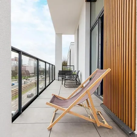 Apartamento Wyjatkowy Z Antresola I Dwoma Sypialniami-500m Od Morza *