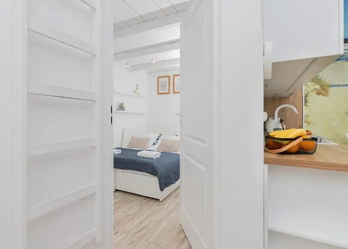 Wyjatkowy Z Antresola I Dwoma Sypialniami-500m Od Morza